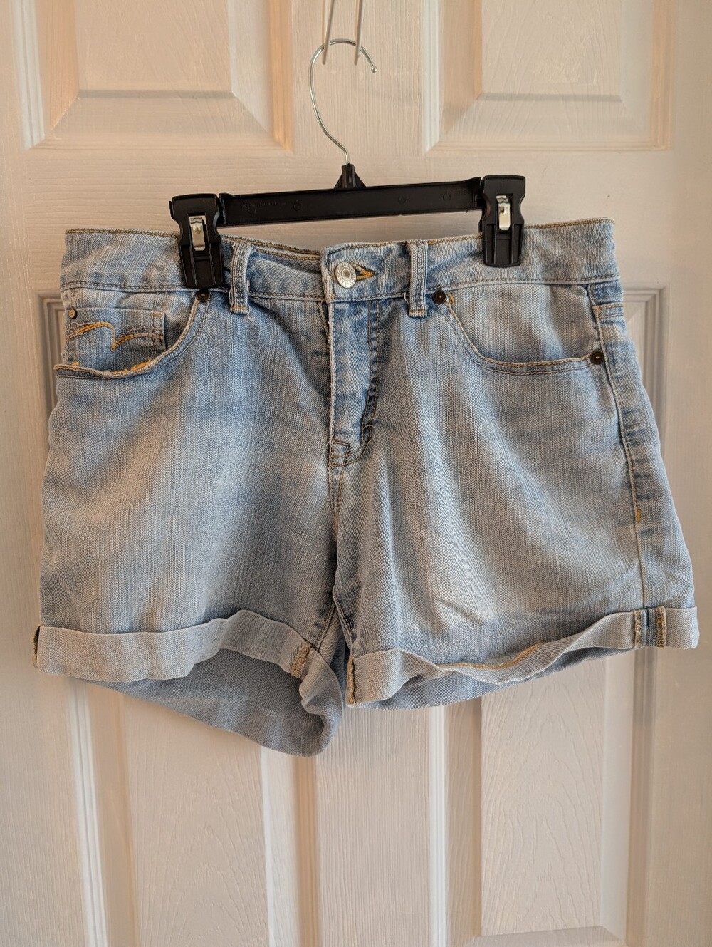 Light Wash Denim Shorts - Women's Rolled Hem